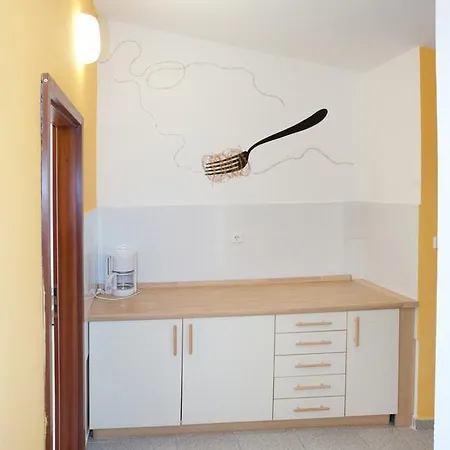 Rastici 2104a *